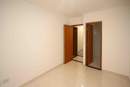Suite de casa para alugar com 2 quartos, 68m² em Cidade Líder, São Paulo