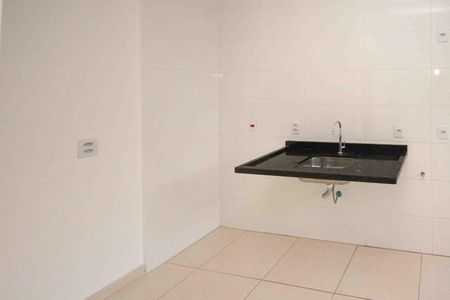 Casa para alugar com 68m², 2 quartos e 2 vagas Casa para alugar com 68m², 2 quartos e 2 vagasCozinha