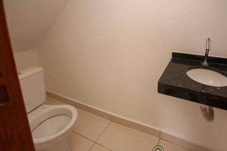Casa para alugar com 68m², 2 quartos e 2 vagas Casa para alugar com 68m², 2 quartos e 2 vagasLavabo
