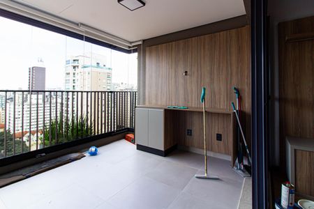 Apartamento à venda com 105m², 2 quartos e 2 vagas Apartamento à venda com 105m², 2 quartos e 2 vagasVaranda