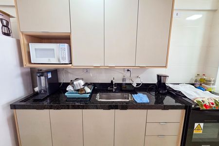 Cozinha de apartamento para alugar com 1 quarto, 45m² em Aviação, Praia Grande