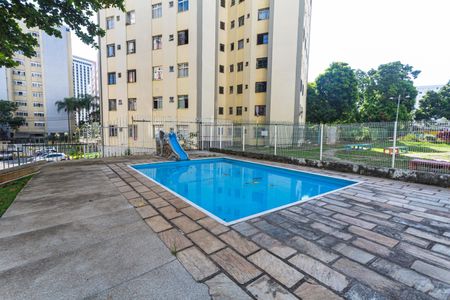 Apartamento à venda com 55m², 2 quartos e 1 vaga Apartamento à venda com 55m², 2 quartos e 1 vagaÁrea comum - Piscina 2