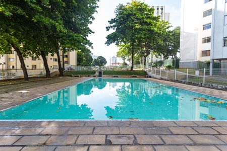 Apartamento à venda com 55m², 2 quartos e 1 vaga Apartamento à venda com 55m², 2 quartos e 1 vagaÁrea comum - Piscina 1