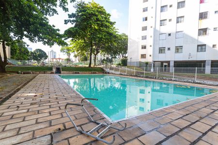Apartamento à venda com 55m², 2 quartos e 1 vaga Apartamento à venda com 55m², 2 quartos e 1 vagaÁrea comum - Piscina 1