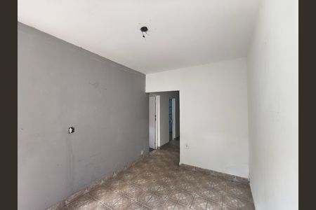 Casa para alugar com 100m², 4 quartos e sem vaga Casa para alugar com 100m², 4 quartos e sem vagaSala
