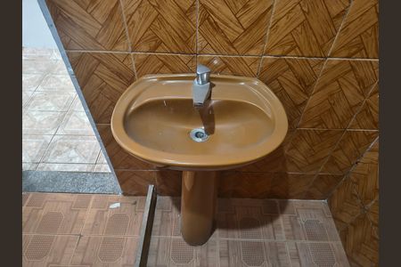 Casa para alugar com 100m², 4 quartos e sem vaga Casa para alugar com 100m², 4 quartos e sem vagaBanheiro