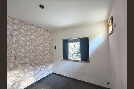 Casa para alugar com 100m², 4 quartos e sem vaga Casa para alugar com 100m², 4 quartos e sem vagaQuarto