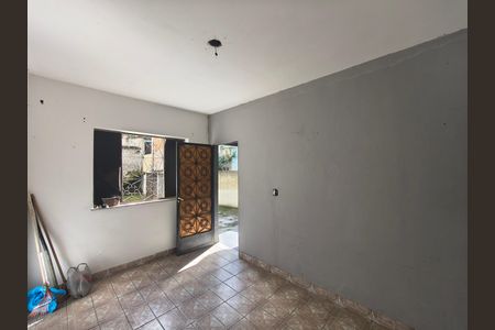 Sala de casa para alugar com 4 quartos, 100m² em Taquara, Rio de Janeiro