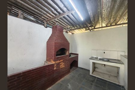 Casa para alugar com 100m², 4 quartos e sem vaga Casa para alugar com 100m², 4 quartos e sem vagaÁrea externa
