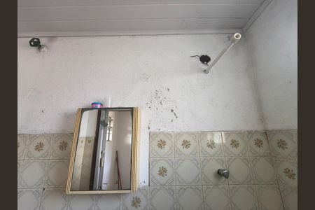 Casa para alugar com 100m², 4 quartos e sem vaga Casa para alugar com 100m², 4 quartos e sem vagaBanheiro