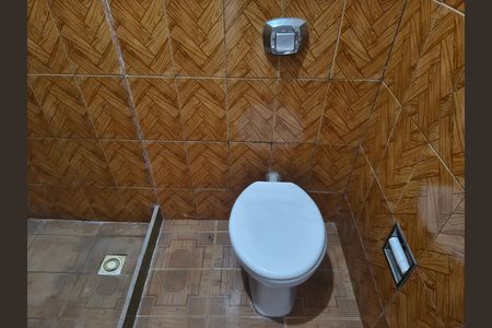 Casa para alugar com 100m², 4 quartos e sem vaga Casa para alugar com 100m², 4 quartos e sem vagaBanheiro