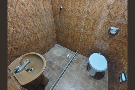 Casa para alugar com 100m², 4 quartos e sem vaga Casa para alugar com 100m², 4 quartos e sem vagaBanheiro
