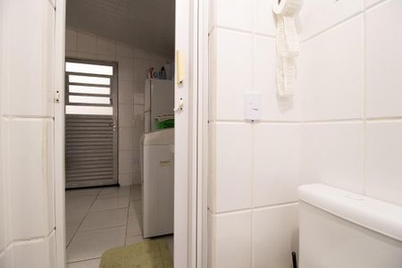 Casa à venda com 270m², 4 quartos e 5 vagas Casa à venda com 270m², 4 quartos e 5 vagasBanheiro de serviço