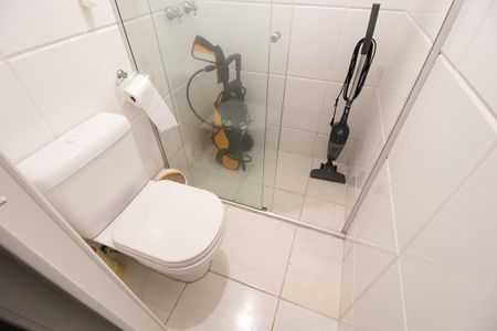 Casa à venda com 270m², 4 quartos e 5 vagas Casa à venda com 270m², 4 quartos e 5 vagasBanheiro de serviço