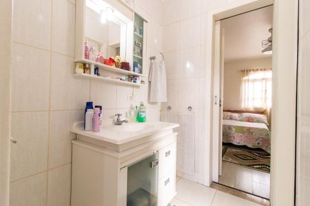 Casa à venda com 270m², 4 quartos e 5 vagas Casa à venda com 270m², 4 quartos e 5 vagasBanheiro 1