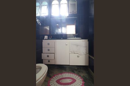 Casa à venda com 147m², 2 quartos e 3 vagasBanheiro Social