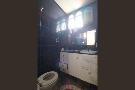 Casa à venda com 147m², 2 quartos e 3 vagasBanheiro Social