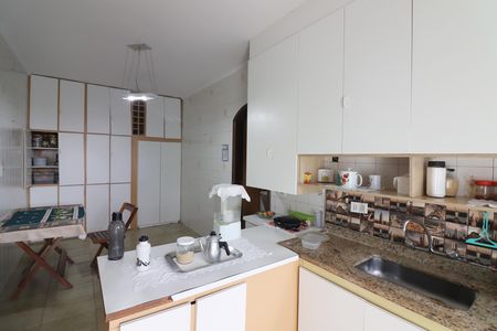 Casa à venda com 147m², 2 quartos e 3 vagasCozinha 