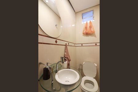 Casa à venda com 147m², 2 quartos e 3 vagasLavabo