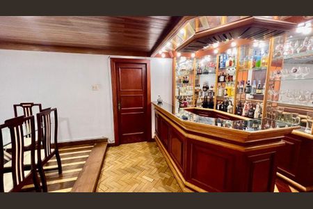 Apartamento à venda com 140m², 3 quartos e 1 vaga
