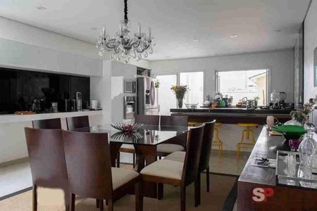 Casa à venda com 3 quartos, 450m² em Santana, São Paulo