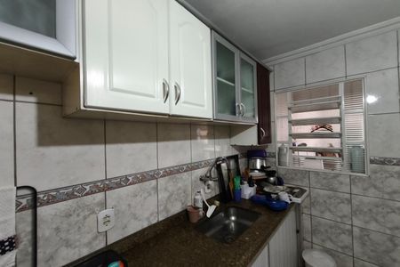 Casa à venda com 120m², 2 quartos e 2 vagasCozinha