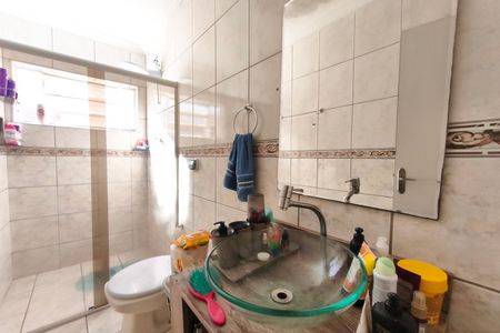 Casa à venda com 120m², 2 quartos e 2 vagasBanheiro Suíte 