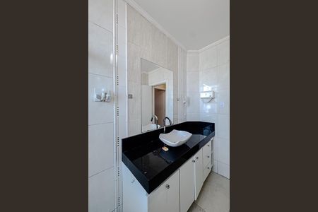 Apartamento à venda com 82m², 2 quartos e sem vaga Apartamento à venda com 82m², 2 quartos e sem vagaBanheiro
