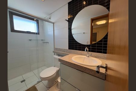 Apartamento à venda com 110m², 3 quartos e 2 vagas Apartamento à venda com 110m², 3 quartos e 2 vagasBanheiro da Suíte 2