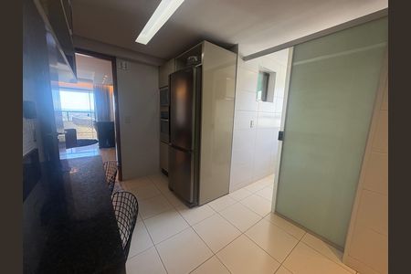 Apartamento à venda com 110m², 3 quartos e 2 vagas Apartamento à venda com 110m², 3 quartos e 2 vagasCozinha