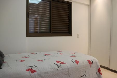 Apartamento à venda com 110m², 3 quartos e 2 vagasSuíte 2