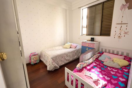 Apartamento à venda com 140m², 4 quartos e 3 vagasQuarto 3