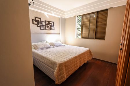 Apartamento à venda com 140m², 4 quartos e 3 vagasQuarto Suíte