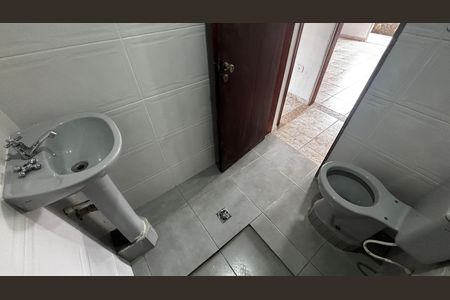 Casa para alugar com 125m², 2 quartos e sem vaga Casa para alugar com 125m², 2 quartos e sem vagaBanheiro