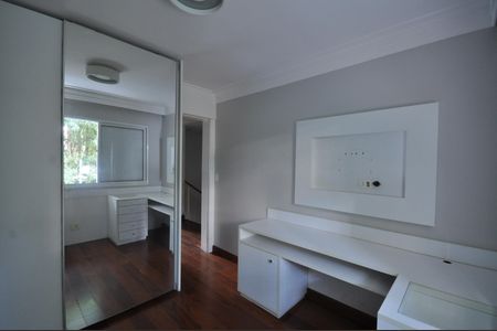 Casa de condomínio à venda com 240m², 3 quartos e 3 vagasQuarto 3