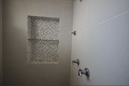 Casa de condomínio à venda com 240m², 3 quartos e 3 vagasBanheiro da Suíte 1