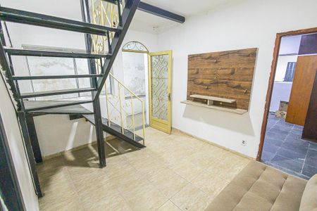 Sala de casa para alugar com 3 quartos, 120m² em Dom Bosco, Belo Horizonte