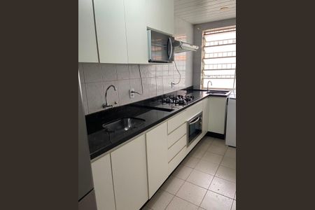 Cozinha de apartamento para alugar com 2 quartos, 52m² em Sarandi, Porto Alegre