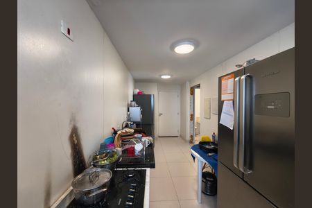 Apartamento para alugar com 160m², 4 quartos e 2 vagas