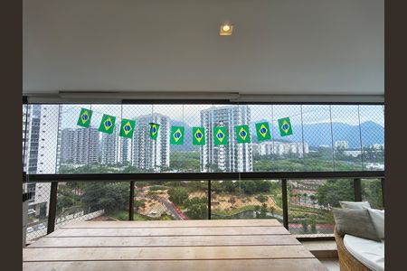 Apartamento para alugar com 160m², 4 quartos e 2 vagas