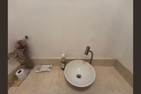 Apartamento para alugar com 160m², 4 quartos e 2 vagas