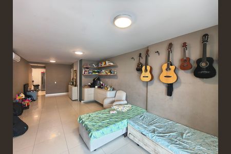 Apartamento para alugar com 160m², 4 quartos e 2 vagas
