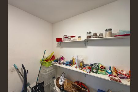 Apartamento para alugar com 160m², 4 quartos e 2 vagas
