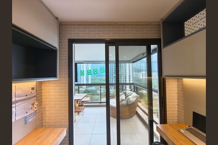 Apartamento para alugar com 160m², 4 quartos e 2 vagas