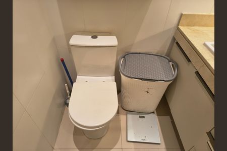 Apartamento para alugar com 160m², 4 quartos e 2 vagas
