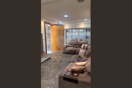 Casa à venda com 3 quartos, 261m² em Parque São Lucas, São Paulo
