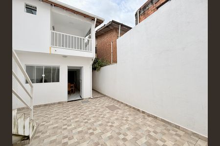 Casa para alugar com 160m², 4 quartos e 2 vagasQuintal 
