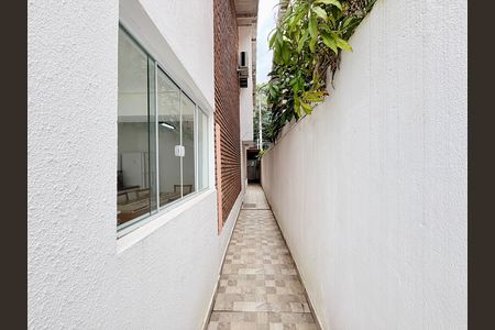Casa para alugar com 160m², 4 quartos e 2 vagasQuintal Lateral