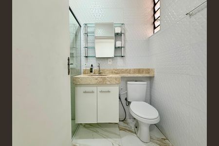 Casa para alugar com 160m², 4 quartos e 2 vagasBanheiro Social 