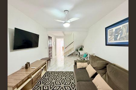 Casa para alugar com 160m², 4 quartos e 2 vagasSala
